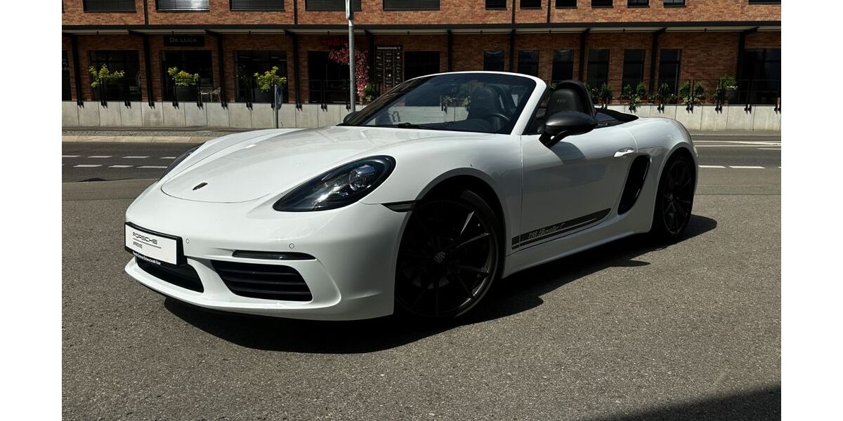 Porsche Boxster 21.500 km 67.950 &euro; Villingen-Schwenningen 78048