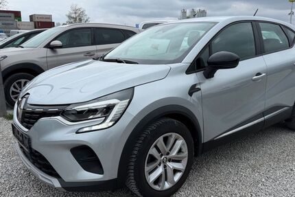Renault Captur 29.700 km 11.999 &euro; München 81829