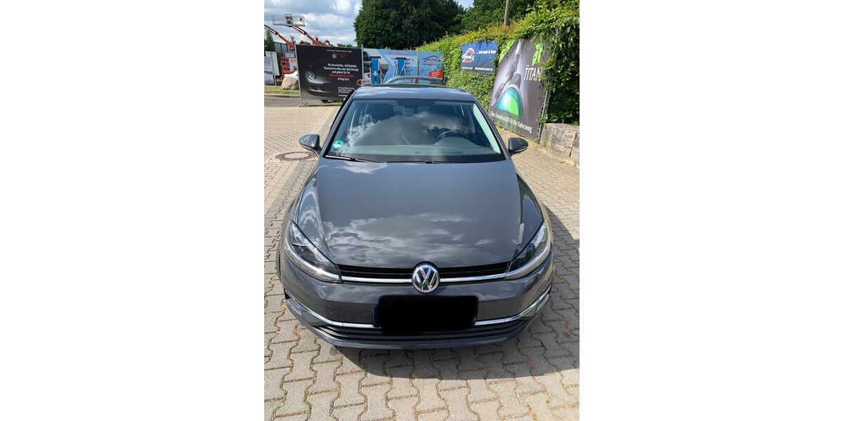 VW Golf 88.000 km 16.000 &euro; Bad Homburg 61348