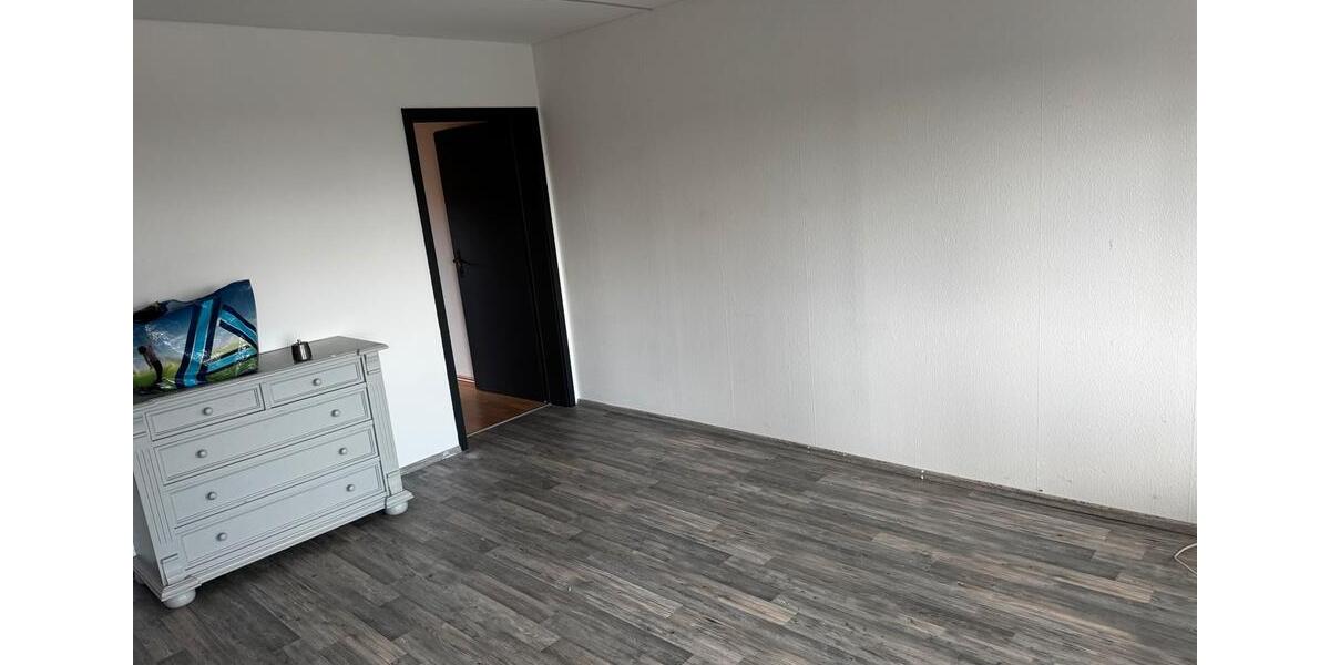 Etagenwohnung Wanzleben-Börde Börde - 2.5 Zimmer, 65 m&sup2;, 550&euro; | Angebot:26153100