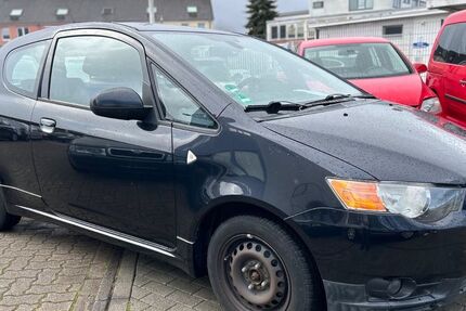Mitsubishi Colt 108.200 km 2.490 &euro; Bremen 28207