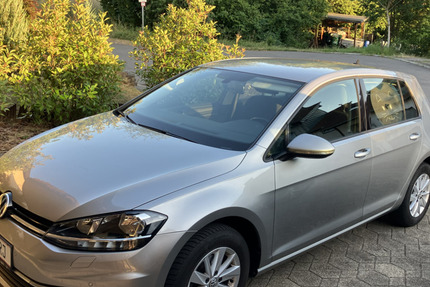 VW Golf 151.215 km 8.000 &euro; Billigheim 74842