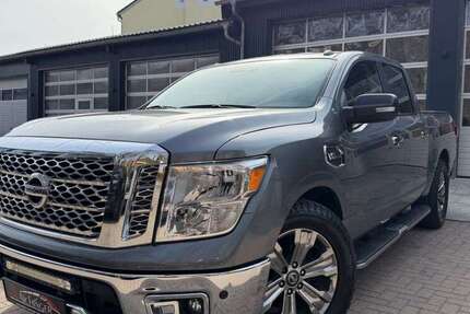 Nissan Titan 47.000 km 34.999 &euro; Floß 92685
