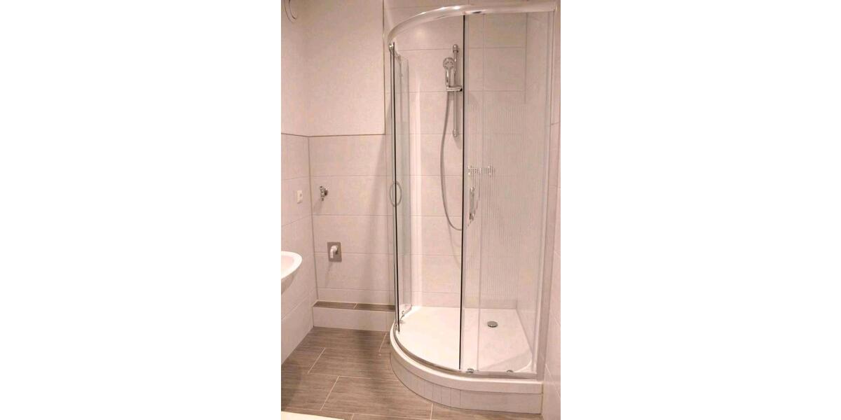 Etagenwohnung Reichenbach im Vogtland - 1 Zimmer, 41 m&sup2;, 172&euro; | Angebot:26305386