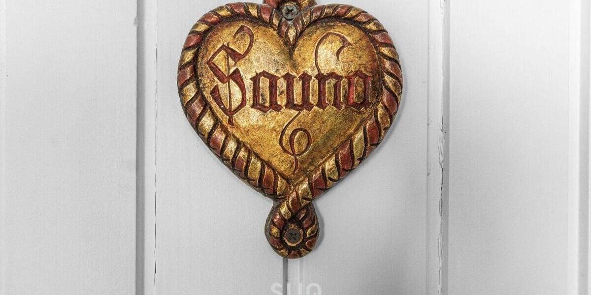 Familientraum.Grün. Ruhig. Einzigartig. Reiheneckhaus in Ulm-Unterweiler mit Pool und großem Garten! 8 zimmer