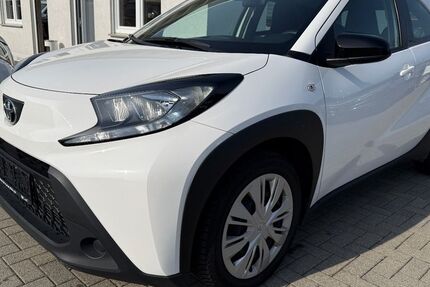 Toyota Aygo (X) 59.314 km 9.490 &euro; Rheinbach 53359