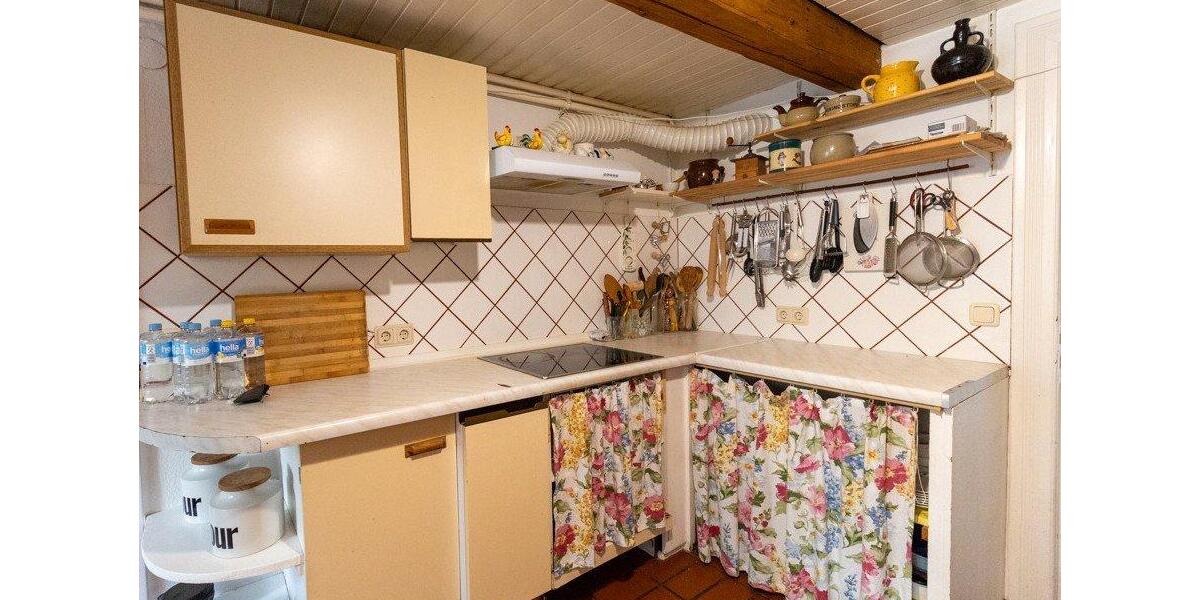 Einfamilienhaus Wingst - 9 Zimmer, 184 m&sup2;, 360.000&euro; | Angebot:26416082