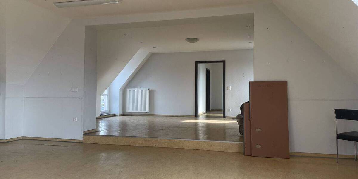 Mehrfamilienhaus, Wohnhaus Schleife - 3 Zimmer, 142 m&sup2;, 150.000&euro; | Angebot:25780925