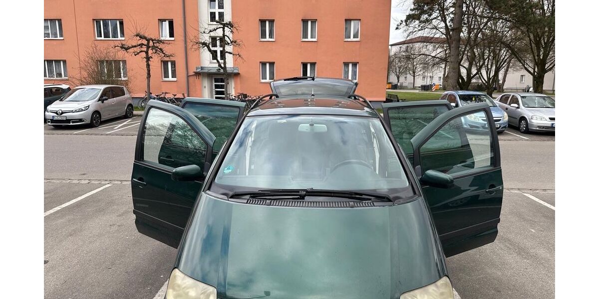 VW Sharan 201.000 km 2.250 &euro; Augsburg 86156