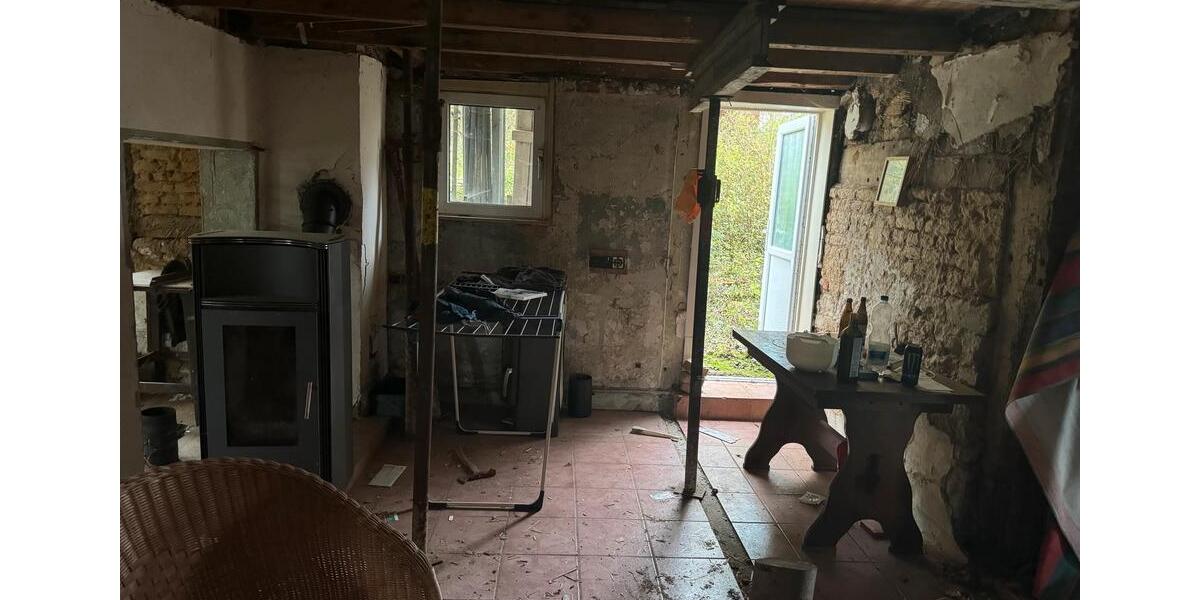Bauernhaus, Landhaus Dörentrup - 8 Zimmer, 180 m&sup2;, 80.000&euro; | Angebot:26412500