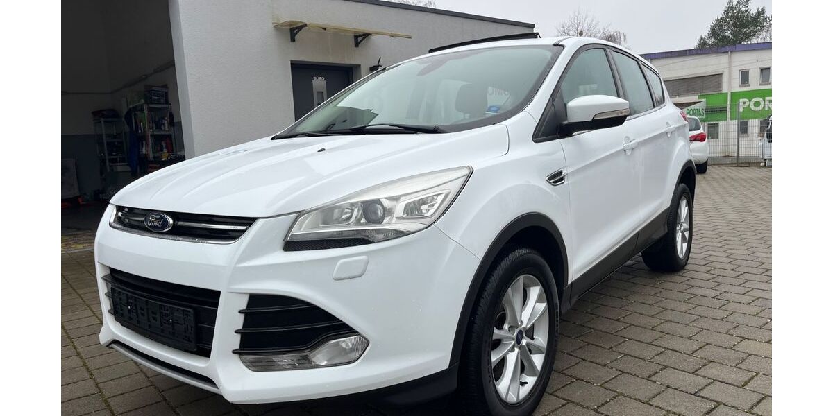 Ford Kuga 133.000 km 10.490 &euro; Schwalbach-Saarland 66773