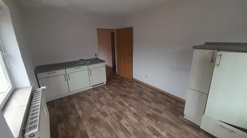 Etagenwohnung Lichtenstein (Sachsen) - 3 Zimmer, 48 m&sup2;, 270&euro; | Angebot:24976463