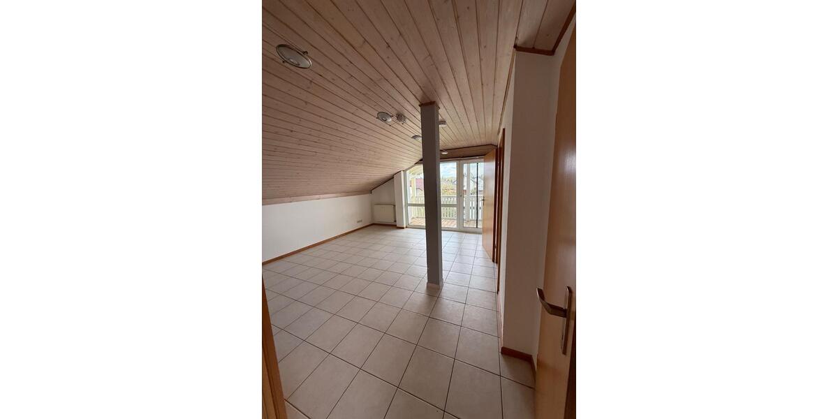 Dachgeschoßwohnung Wetzlar Dutenhofen - 2 Zimmer, 41 m&sup2;, 480&euro; | Angebot:26296779