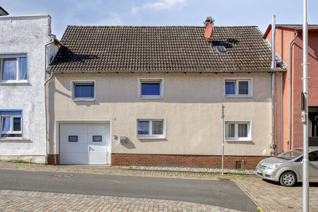 Einfamilienhaus Wetzlar Garbenheim - 5 Zimmer, 136 m&sup2;, 230.000&euro; | Angebot:26289483