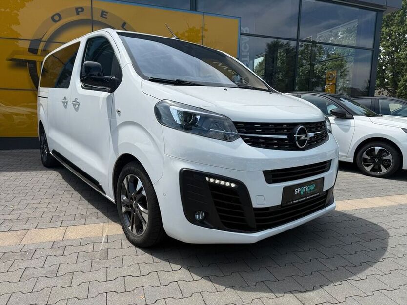 Zafira Life