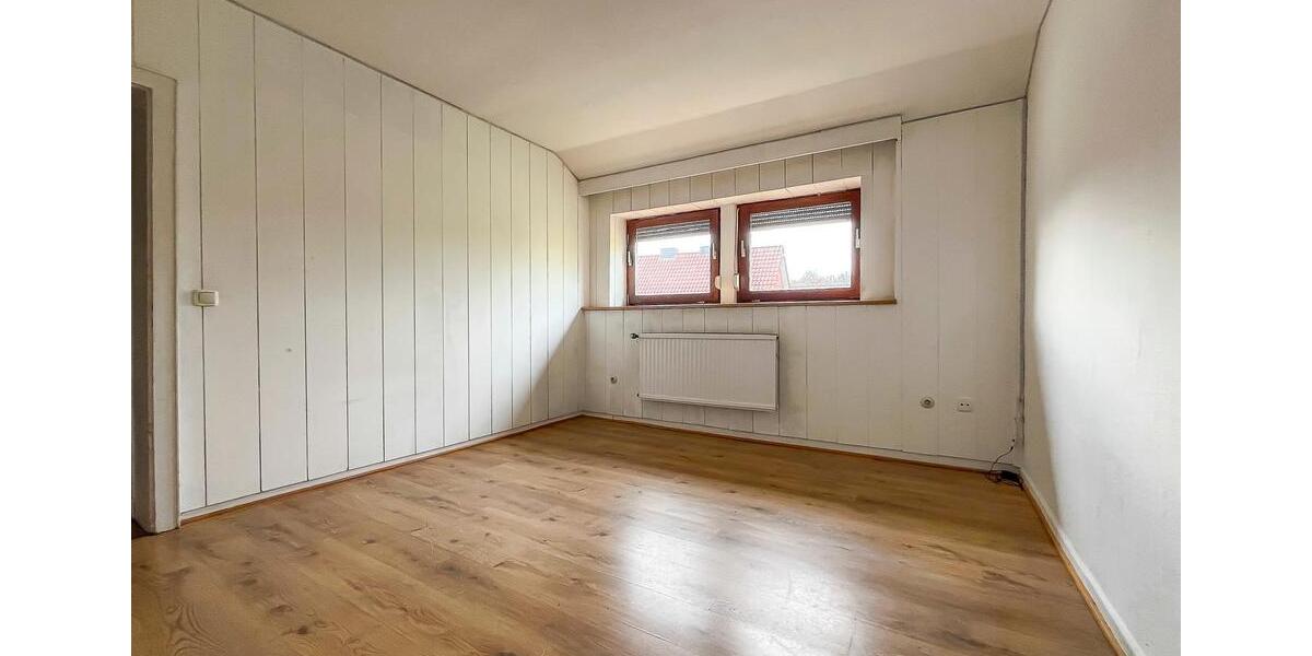Dachgeschoßwohnung Lüneburg Ebensberg - 4 Zimmer, 105 m&sup2;, 1.450&euro; | Angebot:26282938