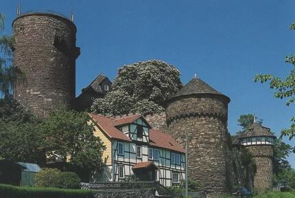 NEU Renoviertes Charmantes Fachwerkhaus am Fuße der Trendelburg!