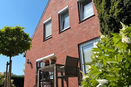 EFH Leer Heisfelde, PV & LL-Wärmepumpe, kann verkauft werden… 7 zimmer