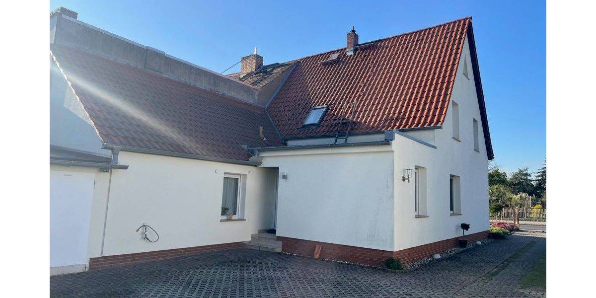 Doppelhaushälfte Weißwasser - 5 Zimmer, 130 m&sup2;, 250.000&euro; | Angebot:26260700
