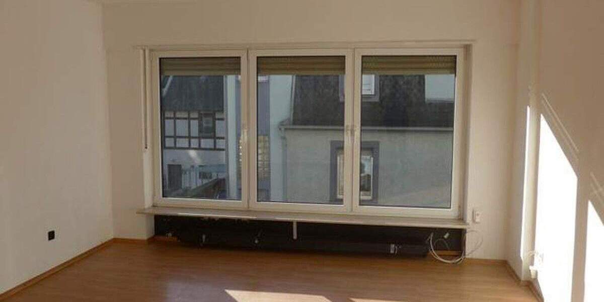 Helle grosszügige 3-Zimmer-Wohnung + Wohnküche + Bad + Gästetoilette, Stadtmitte von Rodalben 3 zimmer