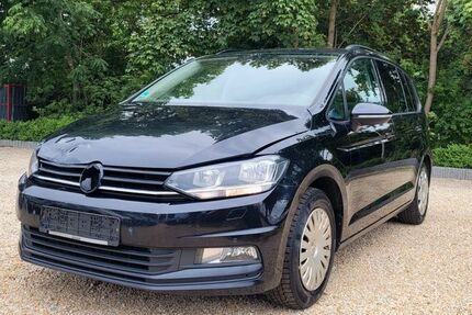 VW Touran 317.691 km 7.980 &euro; Zwickau 08056