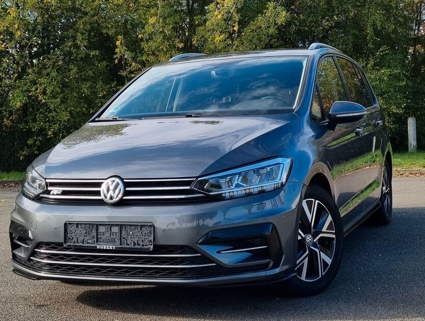 VW Touran 73.352 km 25.990 € Ronneburg 07580