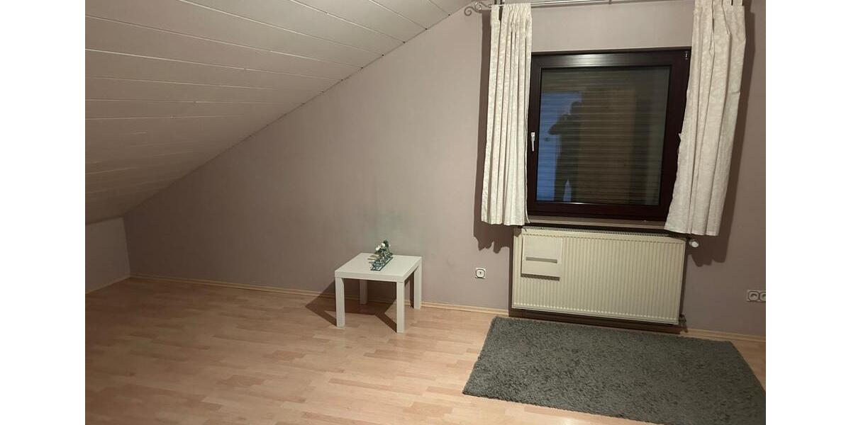 Dachgeschoßwohnung Weilburg - 2 Zimmer, 90 m&sup2;, 850&euro; | Angebot:25403323