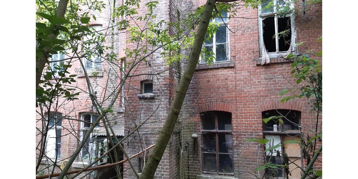Mehrfamilienhaus, Wohnhaus Weißenfels - 8 Zimmer, 320 m&sup2;, 110.000&euro; | Angebot:26413269