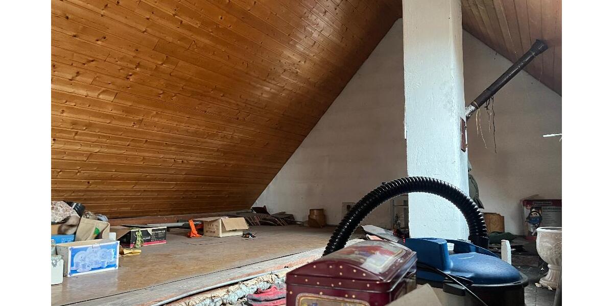 Verschlafenes 2 Familienhaus mit viel Potential in Hilpoltstein OT freut sich auf Verjüngungskur - Zweifamilienhaus Hilpoltstein Hofstetten | Angebot:26222731