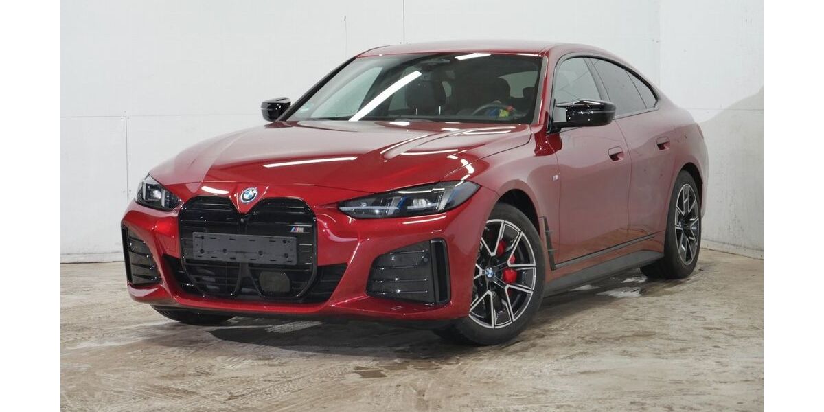 BMW i4 9.100 km 50.290 &euro; Buchschwabach bei Nürnberg 90574