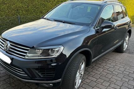 VW Touareg 187.000 km 18.990 &euro; Heek 48619