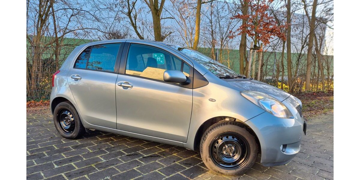 Toyota Yaris 171.376 km 3.000 &euro; Gütersloh 33332