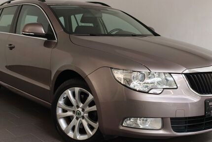 Skoda Superb 82.000 km 6.799 &euro; Köln 50827