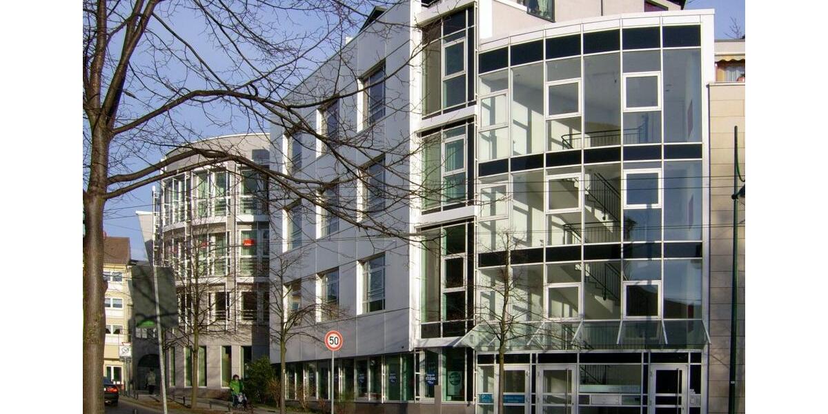 Dachterrasse und Fahrstuhl! Renovierte Wohnung mit Klimanlage 2 zimmer