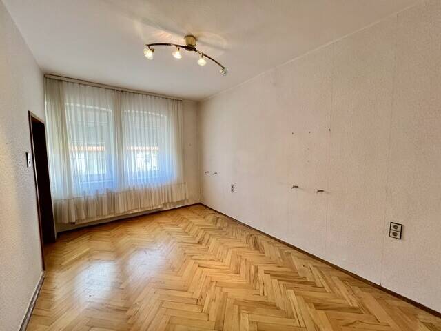 Gewerbeobjekt Uffenheim - 9 Zimmer, 347.000&euro; | Angebot:26805760