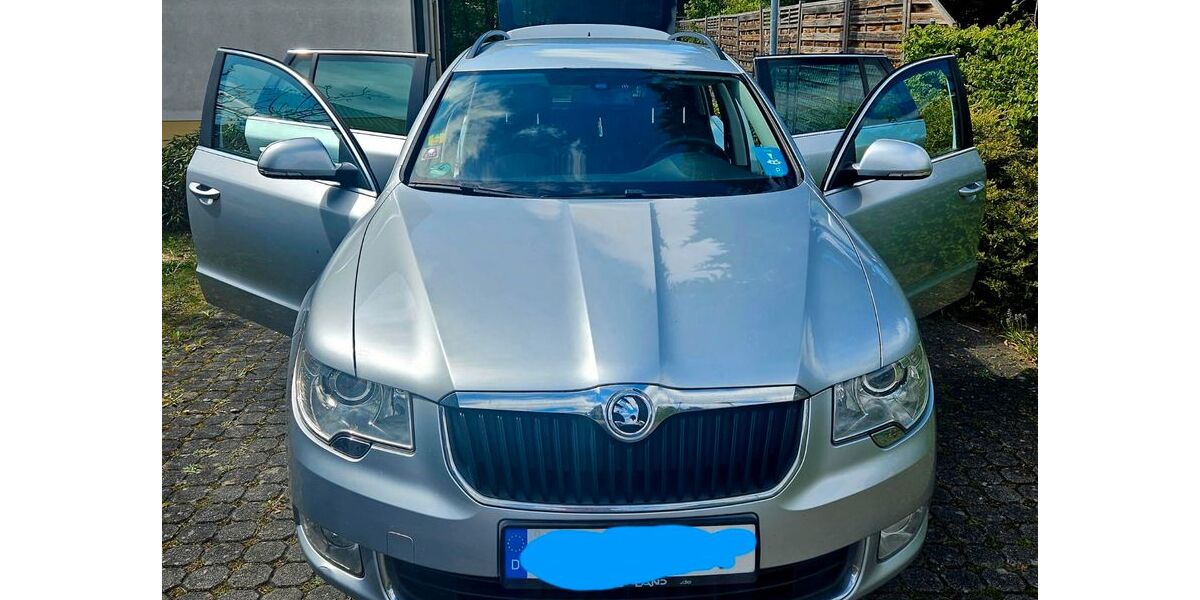 Skoda Superb 201.000 km 8.800 &euro; Hoyerswerda 02977