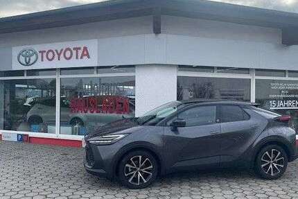 Toyota C-HR 9.000 km 27.999 &euro; Cham 93413