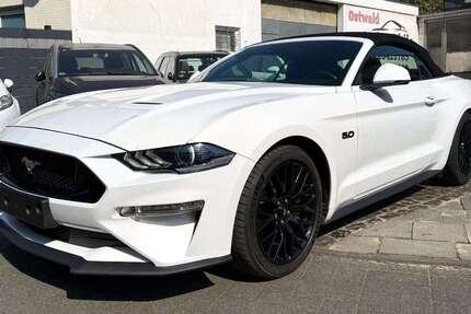 Ford Mustang 101.000 km 33.990 &euro; Köln 51065