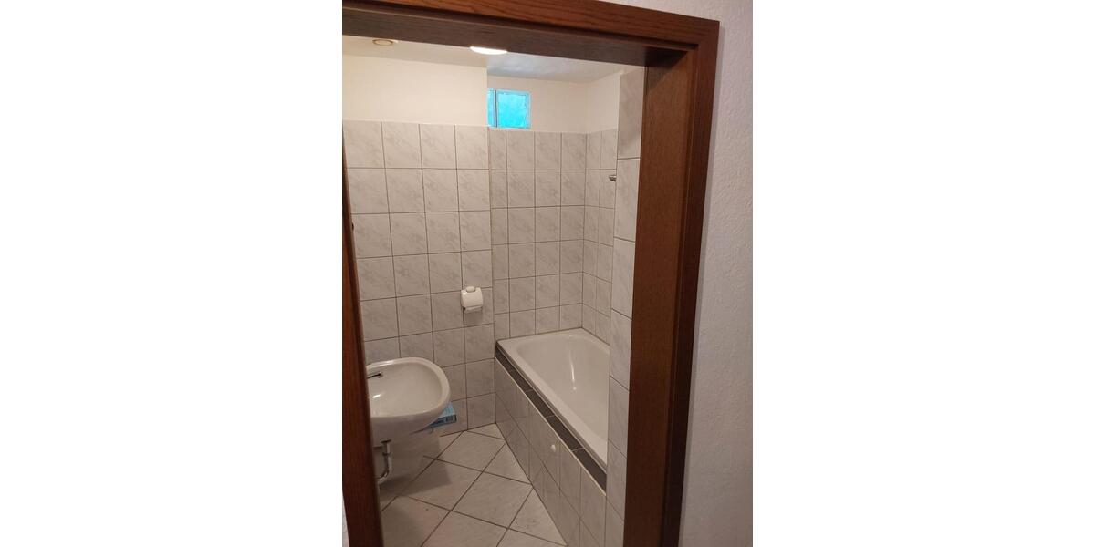 Dachgeschoßwohnung Essen Stadtbezirk V - 3 Zimmer, 54 m&sup2;, 450&euro; | Angebot:26602665