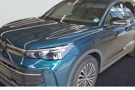 VW Tiguan 19.940 km 37.419 &euro; Artern 06556