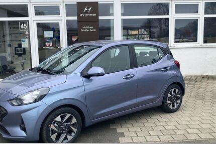 Hyundai i10 4.032 km 17.158 &euro; Leverkusen 51373