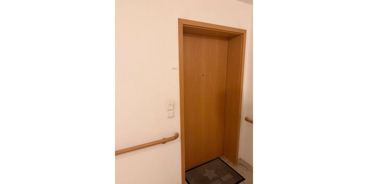 Etagenwohnung Duisburg Neudorf-Süd - 2 Zimmer, 72 m&sup2;, 730&euro; | Angebot:26834217