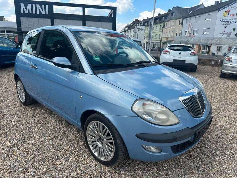 Ypsilon