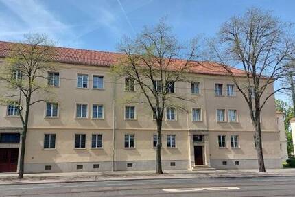 Große 2-R-Wohnung mit Einbauküche am Theater 2 zimmer