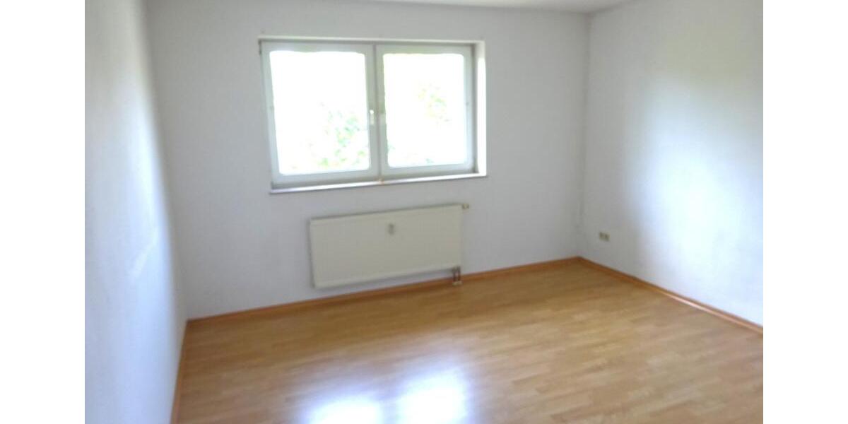 Etagenwohnung Neustadt bei Coburg - 3 Zimmer, 78 m&sup2;, 580&euro; | Angebot:25837951