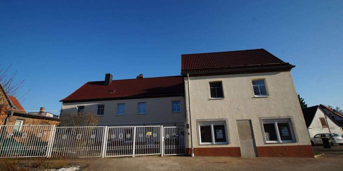 Etagenwohnung Schkopau Lochau - 3 Zimmer, 80 m&sup2;, 640&euro; | Angebot:25372345