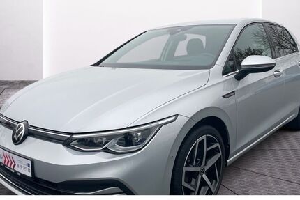 VW Golf 55.590 km 18.889 &euro; Artern 06556