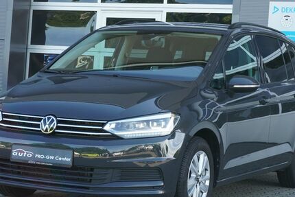 VW Touran 129.692 km 21.990 &euro; Pampow 19075