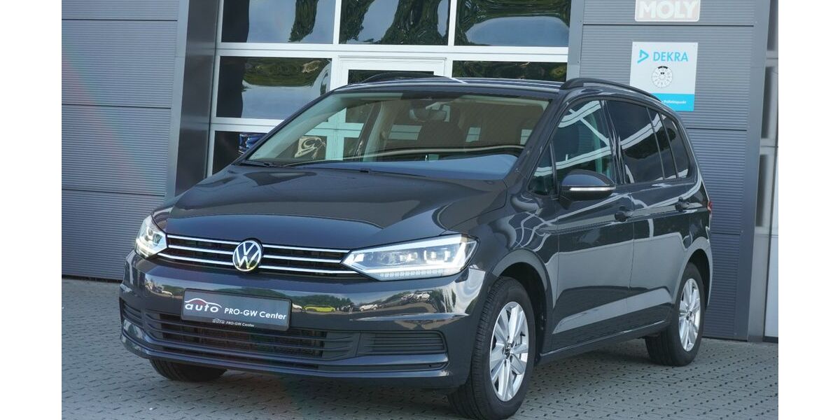 VW Touran 129.692 km 21.990 &euro; Pampow 19075