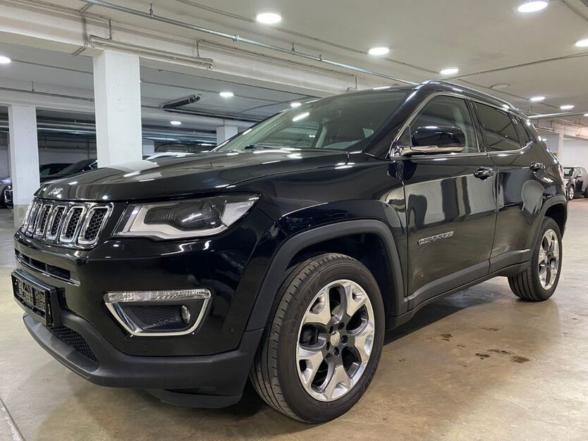 Jeep Compass 129.976 km 15.999 € München 81677